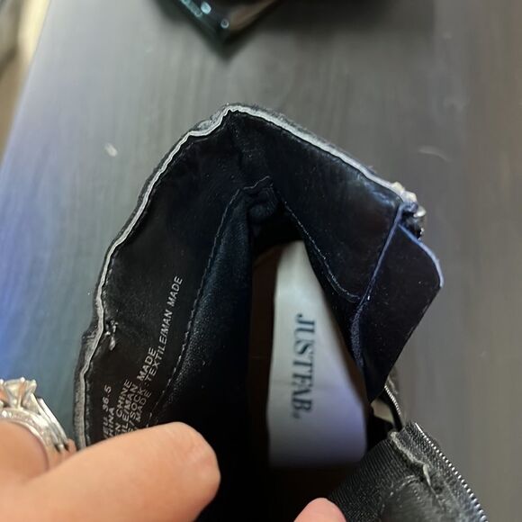 Just Fab Booties   - Picture 4 of 6